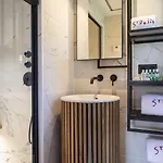 Hotel Saint-delis - La Maison Du Peintre - Relais&châteaux 5*