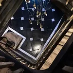 Saint-delis - La Maison Du Peintre - Relais&châteaux Hotel 5*