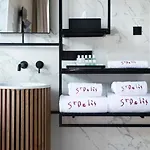 Saint-delis - La Maison Du Peintre - Relais&châteaux Hotel 5*