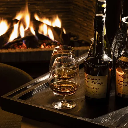 Saint-delis - La Maison Du Peintre - Relais & Chateaux מלון