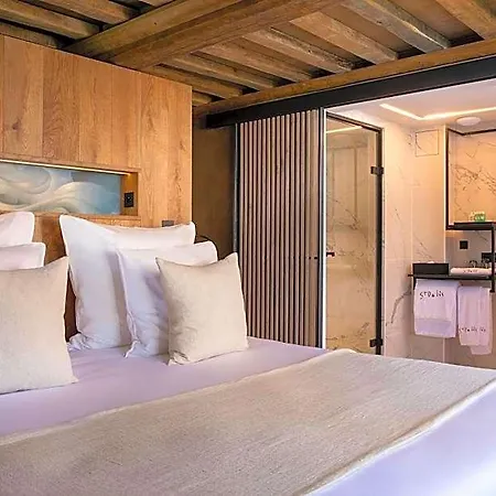 Hotel Saint-delis & - La Maison Du Peintre - Relais & Chateaux