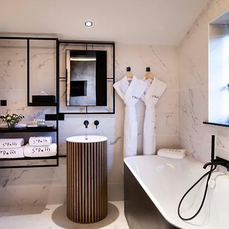 Saint-delis & - La Maison Du Peintre - Relais & Chateaux 5* Ονφλέρ