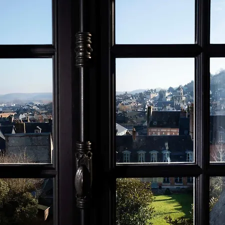Saint-Delis Hotel & Spa - La Maison Du Peintre - Relais & Chateaux Szálloda 5*