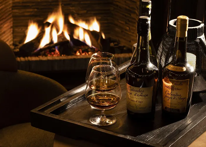 Saint-delis - La Maison Du Peintre - Relais & Chateaux מלון