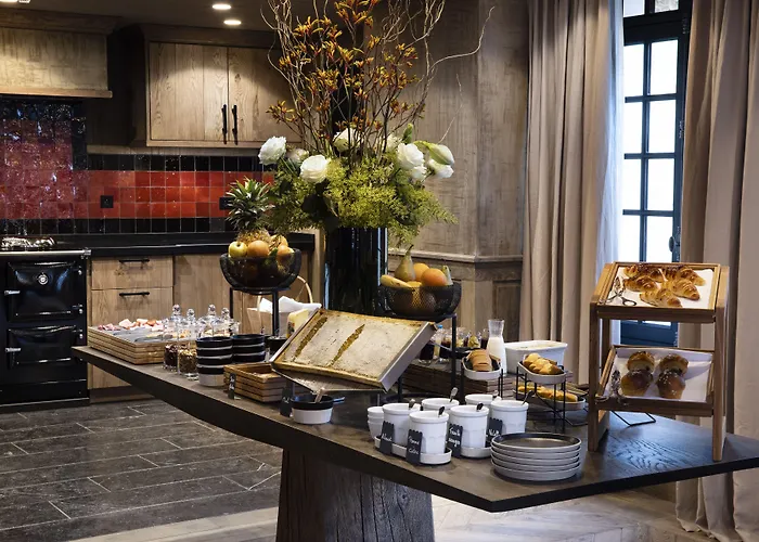 Saint-delis - La Maison Du Peintre - Relais & Chateaux מלון הונפלר