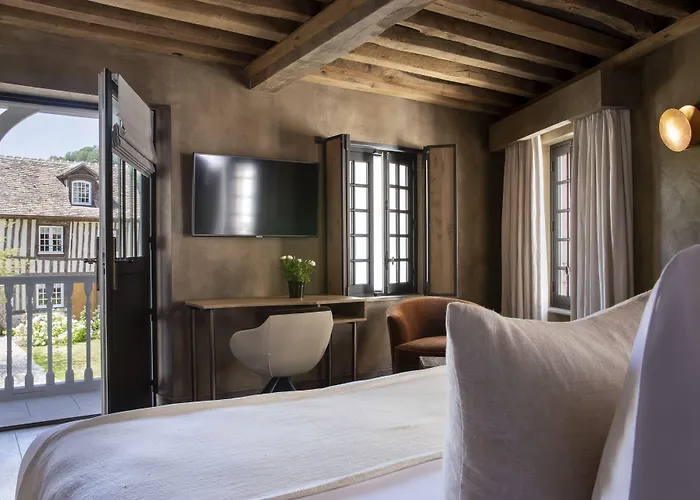 מלון Saint-delis - La Maison Du Peintre - Relais & Chateaux 5*