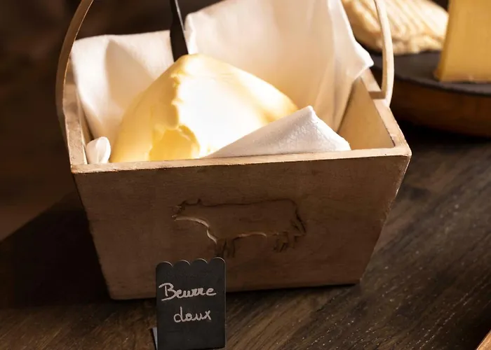 מלון Saint-delis - La Maison Du Peintre - Relais & Chateaux