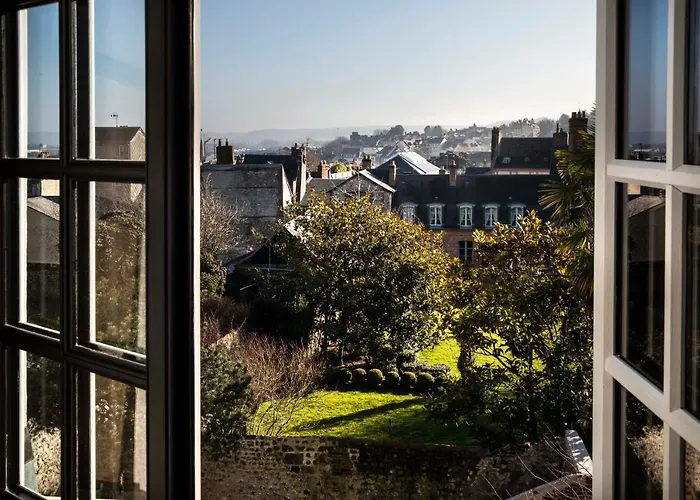 Saint-delis - La Maison Du Peintre - Relais & Chateaux מלון הונפלר