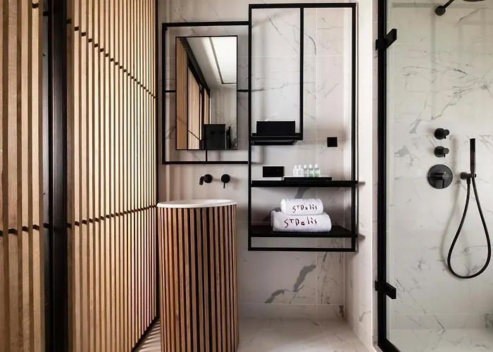 Saint-delis - La Maison Du Peintre - Relais & Chateaux 5* Онфлёр